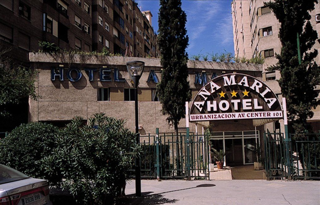 Ana Maria Hotel Granada Exterior photo